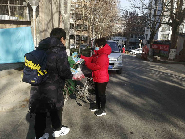 垃圾分類宣教活動(dòng)來(lái)到智遠(yuǎn)街道濟(jì)煉社區(qū)